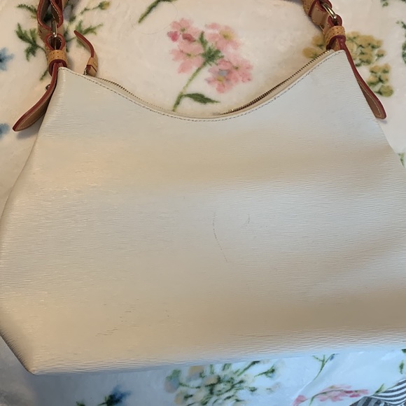 Vintage white Dooney and Bourke Bag - Picture 2 of 3